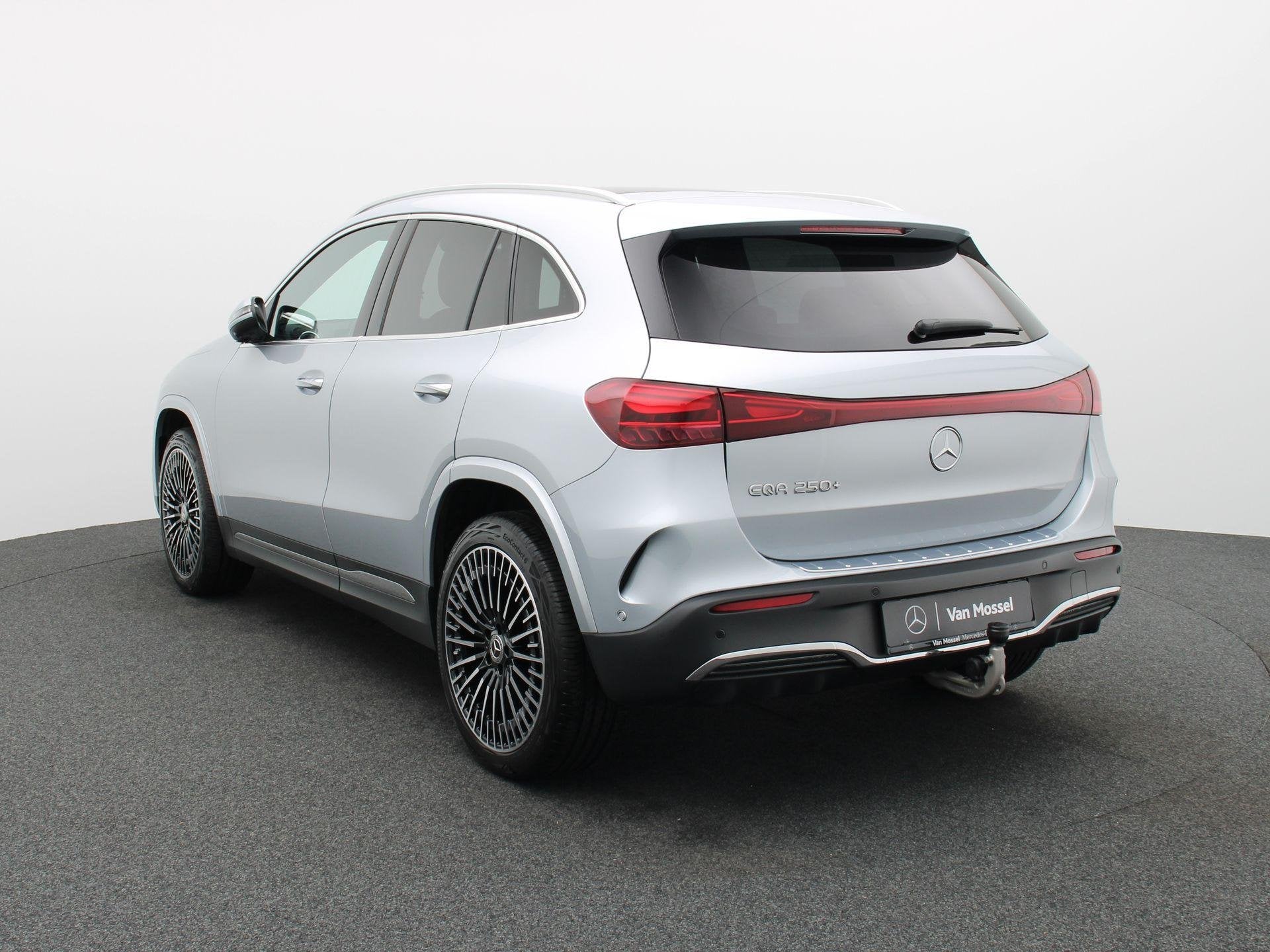 Mercedes-Benz EQA 250+ STAR EDITION + AMG + PANO DAK + BURME, Autos, Mercedes-Benz, Argent ou Gris, Achat, Euro 6, Noir