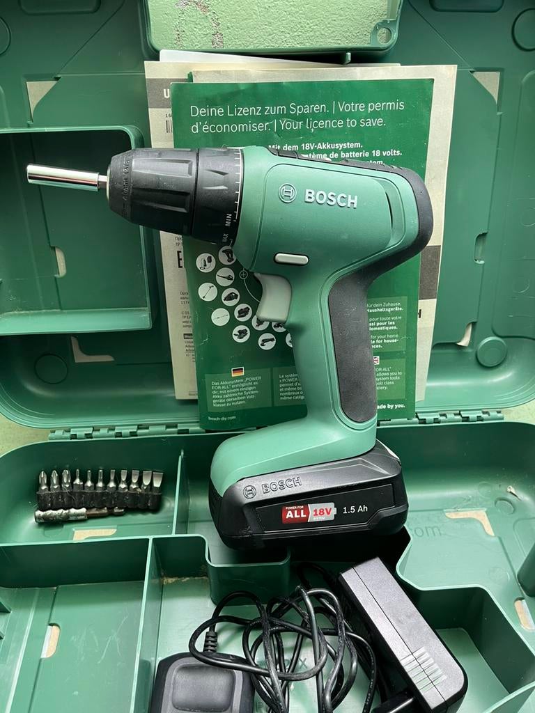 Viseuse bosch universal Drill 18, Enlèvement, Comme neuf, Perceuse