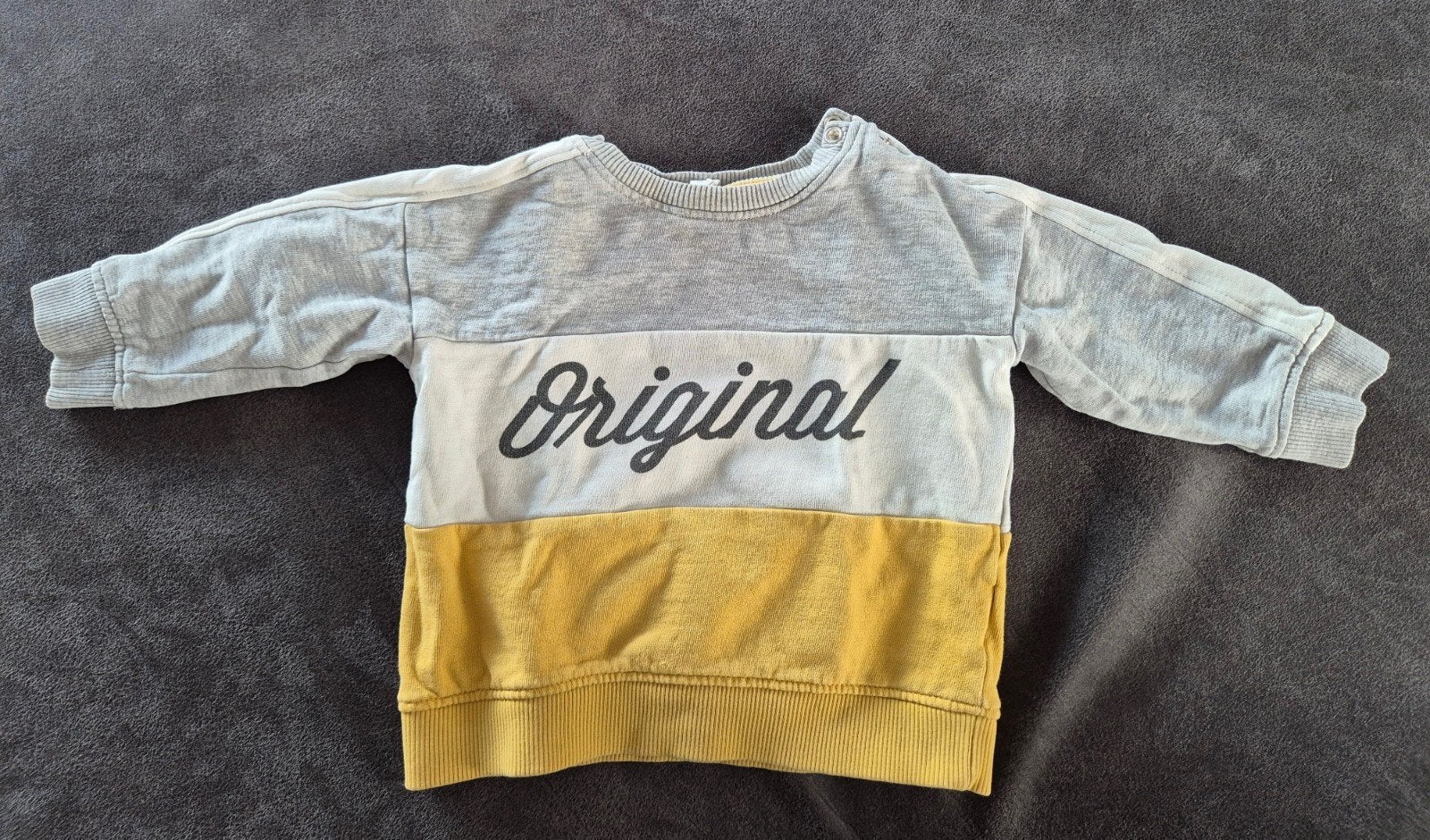 Trui met 'Original' in grijs, wit en oker - Maat 80, Kinderen en Baby's, Babykleding | Maat 80, Truitje of Vestje, H&M, Ophalen of Verzenden