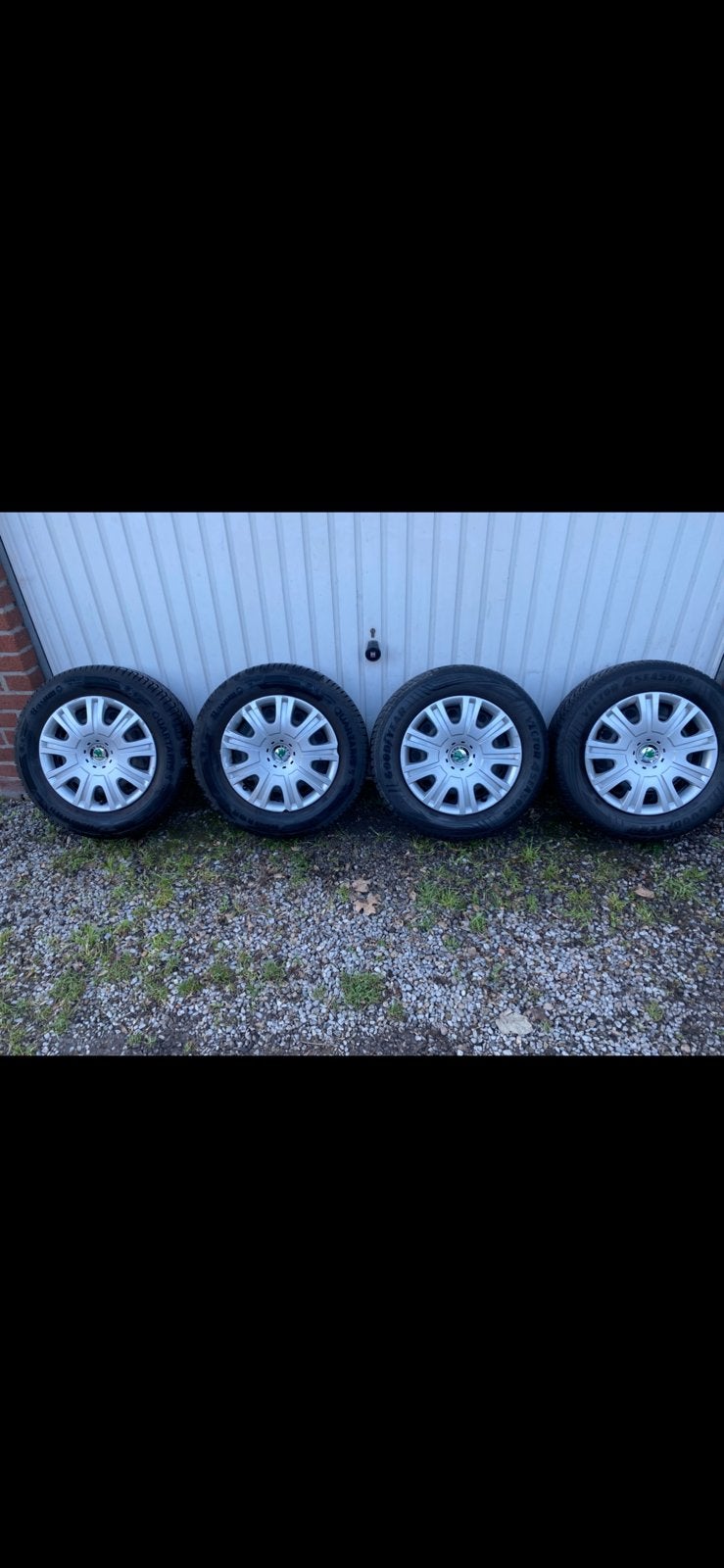 Kit 4 roues compl Skoda/VW 15" - Pneus 4 Saisons 195/65 R15, Autos : Pièces & Accessoires, 15 pouces, Pneus et Jantes, 4 Saisons