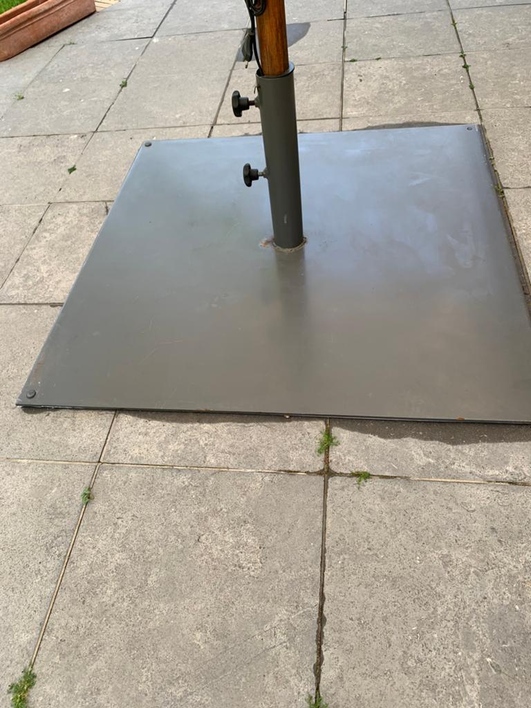 Zware metalen parasolvoet GLOSTER, Jardin & Terrasse, Enlèvement, Utilisé, 1 à 2 mètres, Base de parasol