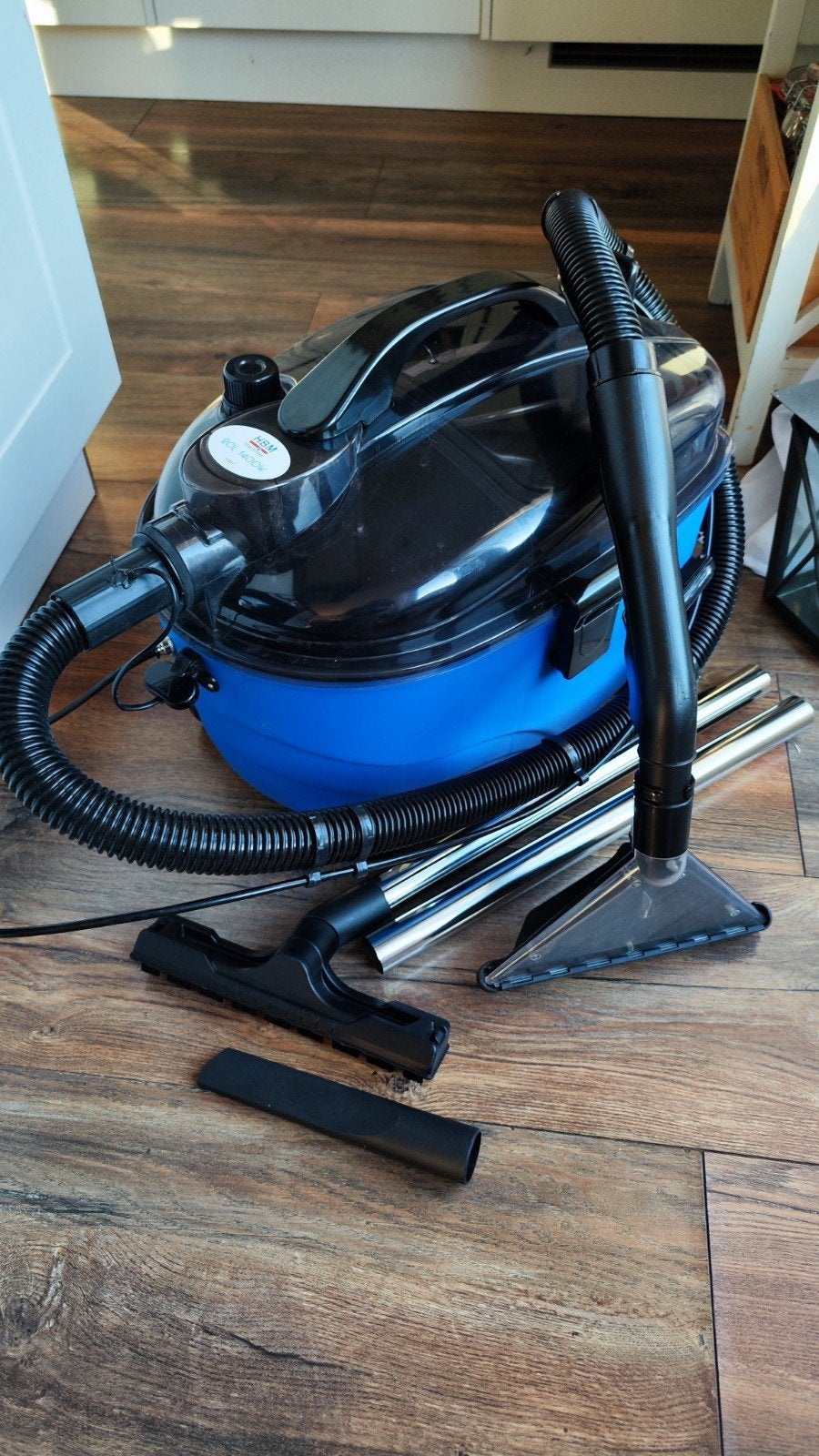 HBM Profi tapijtreiniger als nieuw, Bricolage & Construction, Enlèvement, Utilisé, Aspirateur d'eau