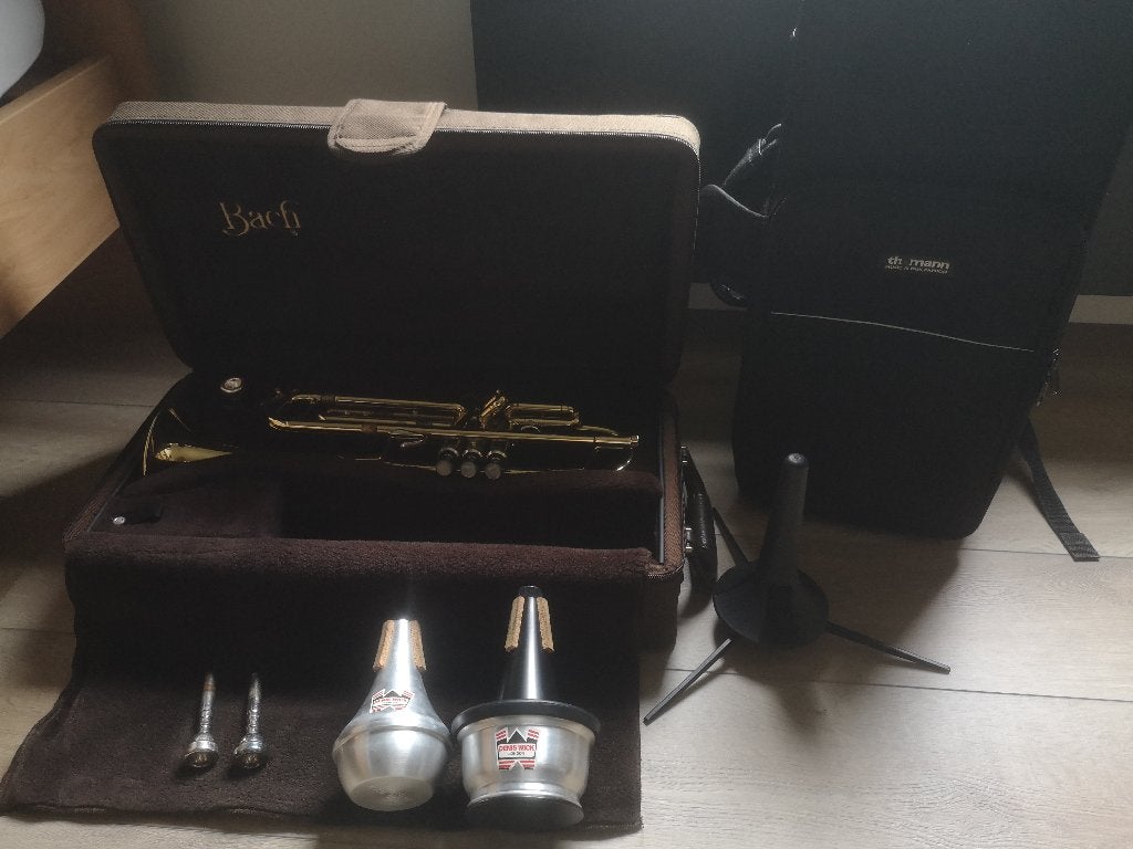 Trompet Stradivarius 72 Bb, Ophalen, Zo goed als nieuw, Trompet in si bemol, Met koffer
