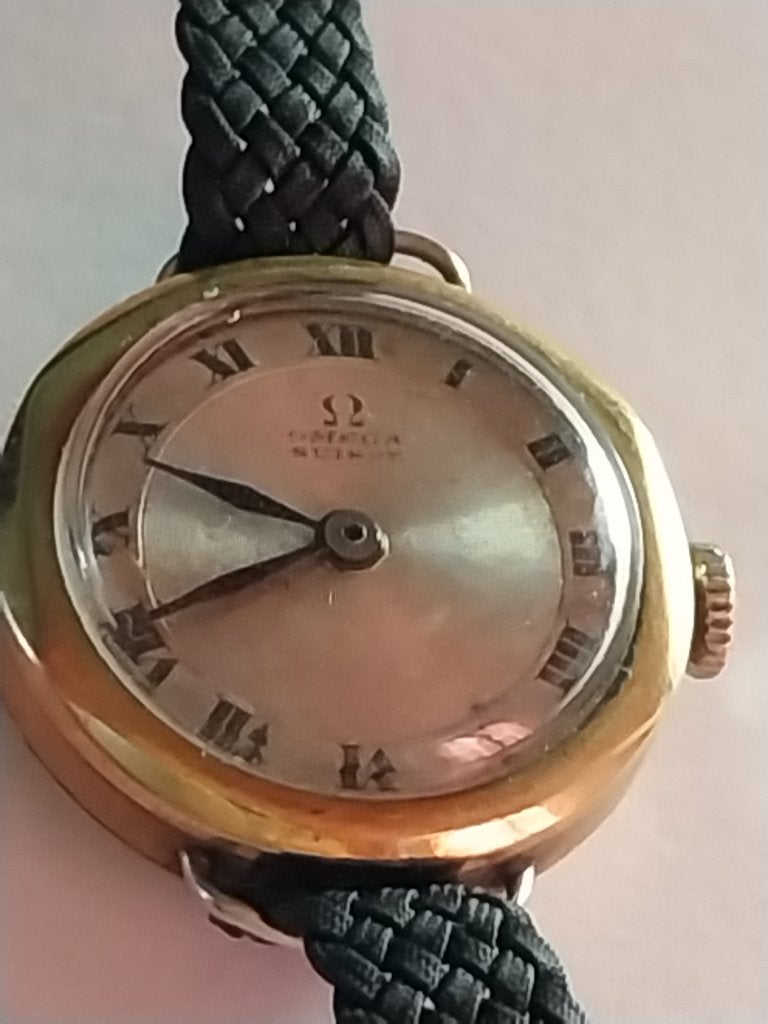 VINTAGE MONTRE OMEGA DE 1950 PLAQUEE OR, Handtassen en Accessoires, Ophalen of Verzenden, Gebruikt