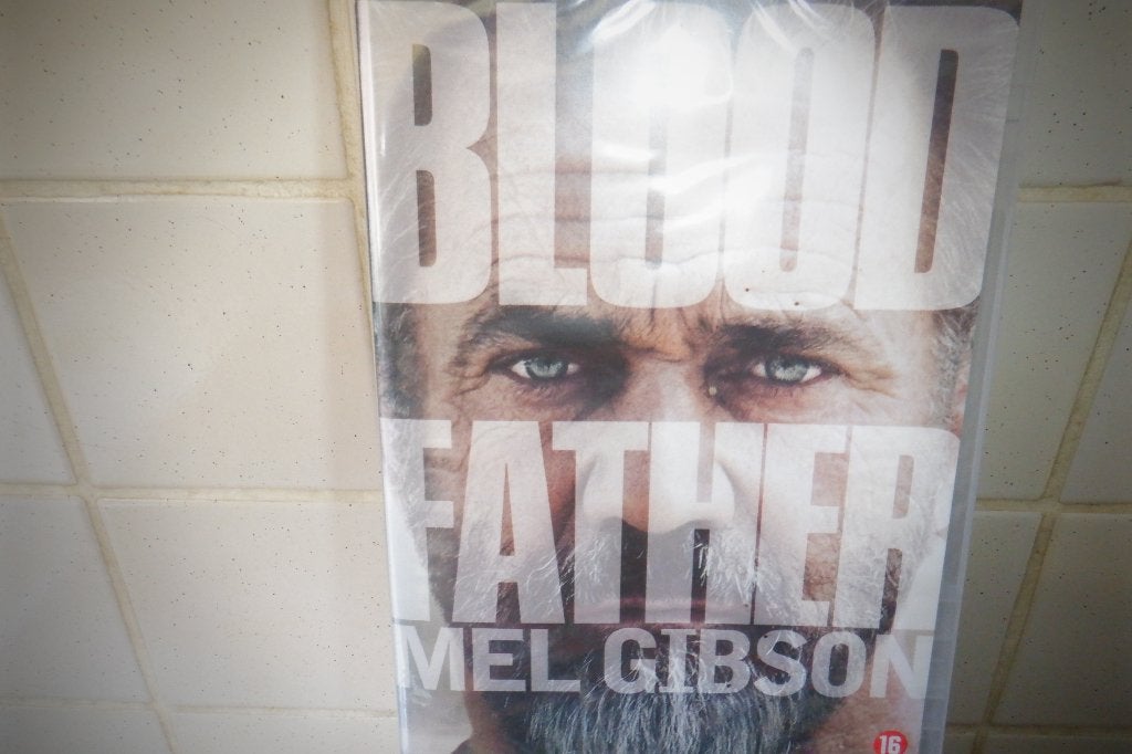 DVD Blood Father.(Mel Gibson)SEALED!, CD & DVD, DVD | Action, Enlèvement ou Envoi, Allemand, Thriller d'action, Neuf, dans son emballage