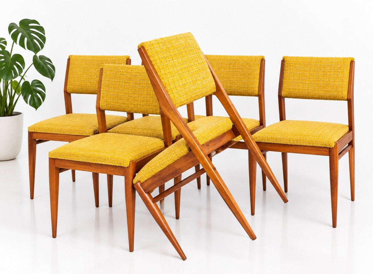 1960’s Okergele Scandinavische Stoelen, Huis en Inrichting, Ophalen, Zo goed als nieuw