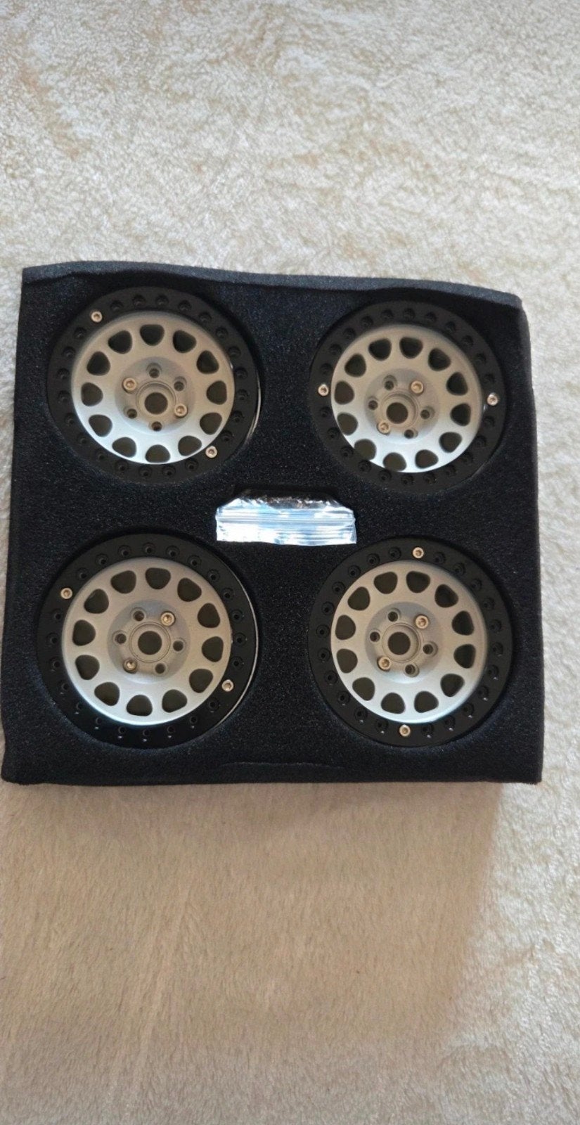 Titel: INJORA 2.2" CNC Aluminium Beadlock Velgen Set (4 stuk, Hobby en Vrije tijd, Verzenden