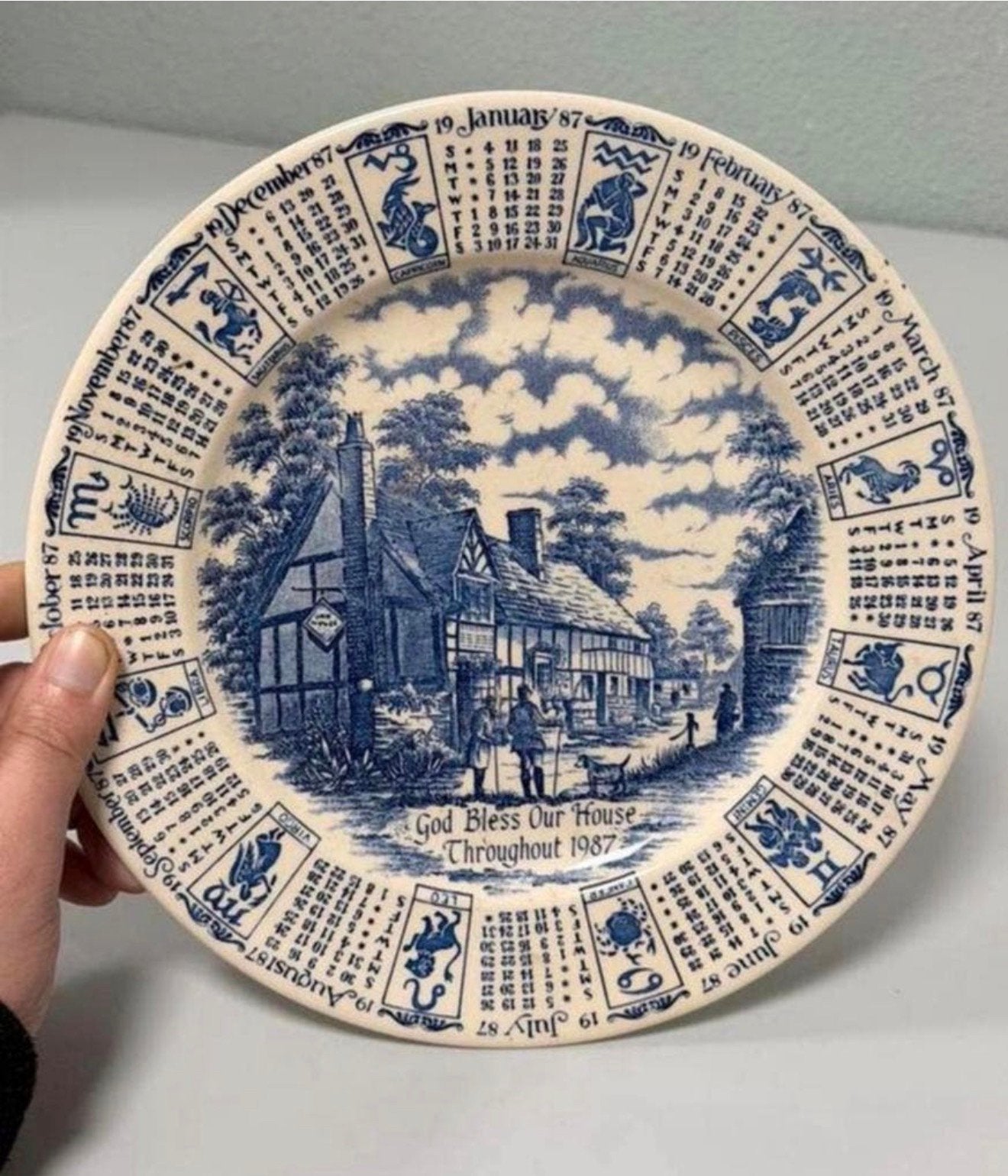 Assiette calendrier 1987 God Bless Our House de UK Ironstone, Enlèvement ou Envoi
