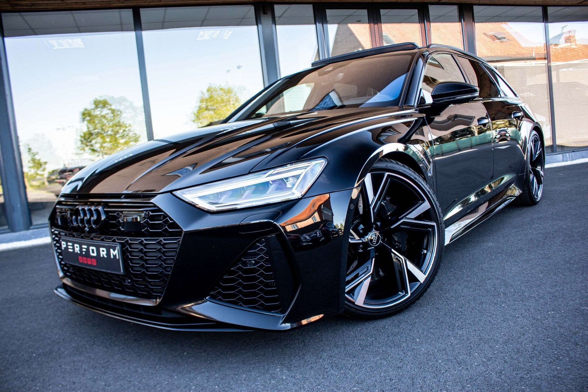 Audi RS6 4.0TFSI*NIGHT VISION*HEAD-UP*360 CAM*VENTILATED S, Automaat, Sound system, RS6, 5 deurs