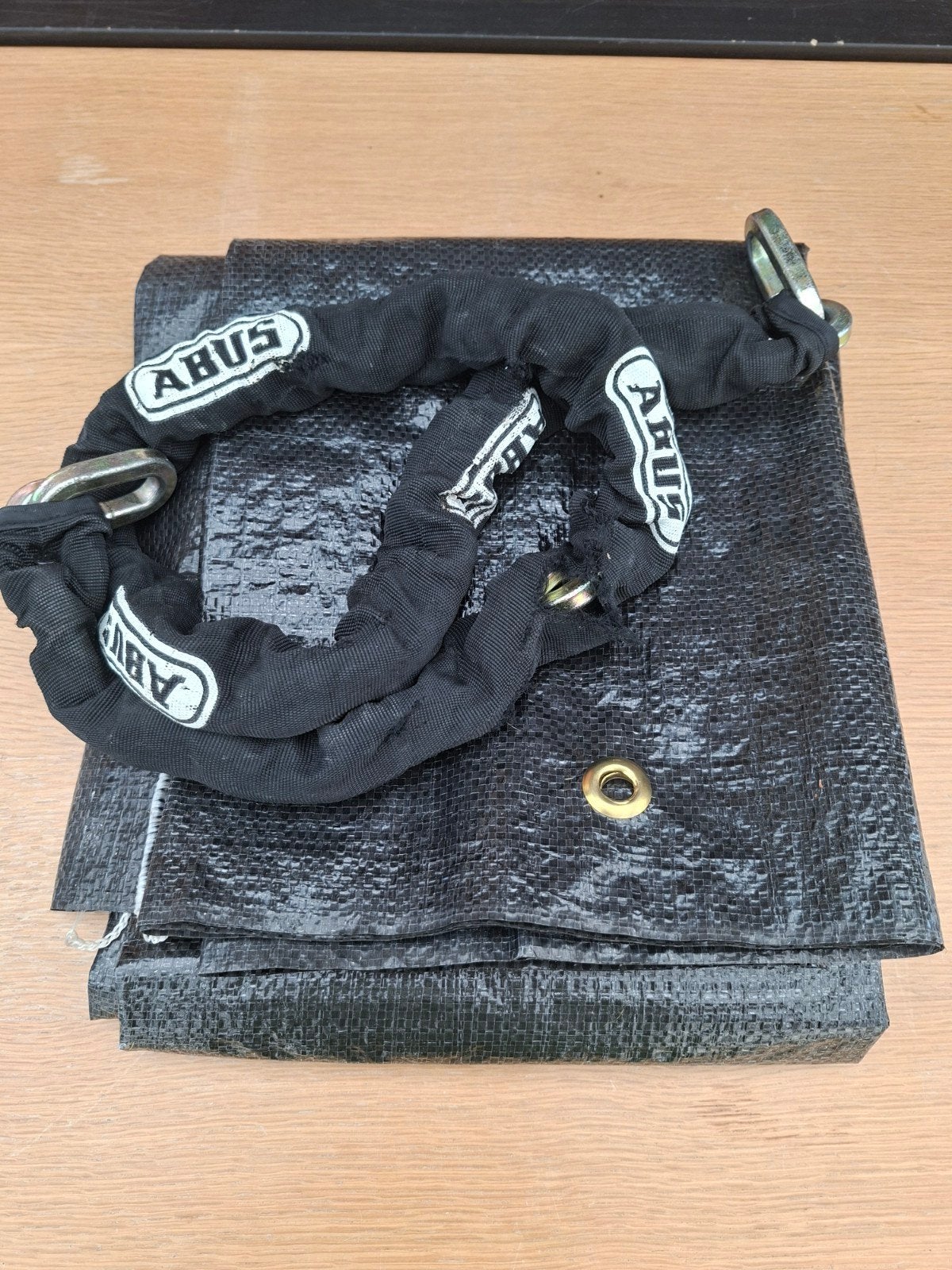 Zwaar ABUS-slot en fiets of scooter beschermhoes, Vélos & Vélomoteurs, Accessoires vélo | Cadenas de vélo, Enlèvement