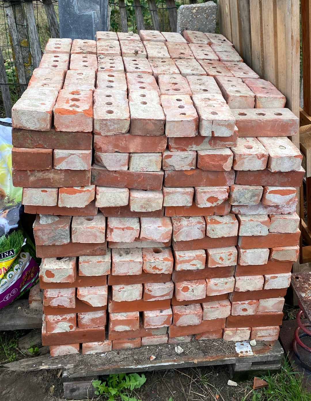 Kleine bakstenen, gekuist, ~550st, Doe-het-zelf en Bouw, Ophalen, Gebruikt, Bakstenen