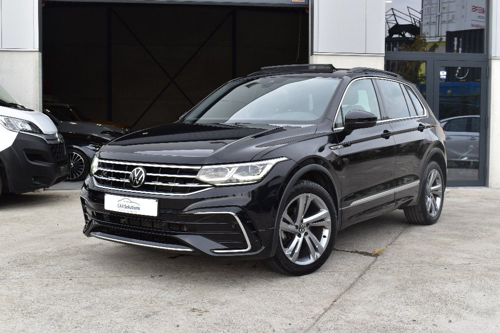 Volkswagen Tiguan 2.0 TDi 150 DSG R-Line *TVA* Pano, 4 cilinders, Zwart, Leder, 5 deurs