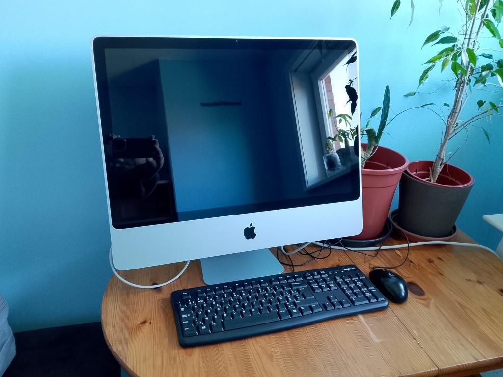 iMac 24" en parfait état, Informatique & Logiciels, Apple Desktops, Utilisé, iMac, HDD, 2 à 3 Ghz, 4 GB, Enlèvement
