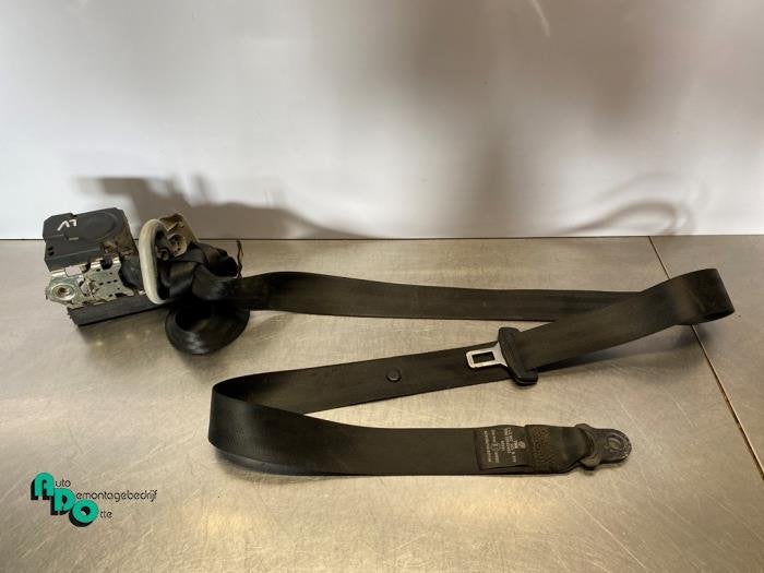 Veiligheidsgordel links-voor van een Volkswagen Caddy (Caddy, Gebruikt, -, Volkswagen, -