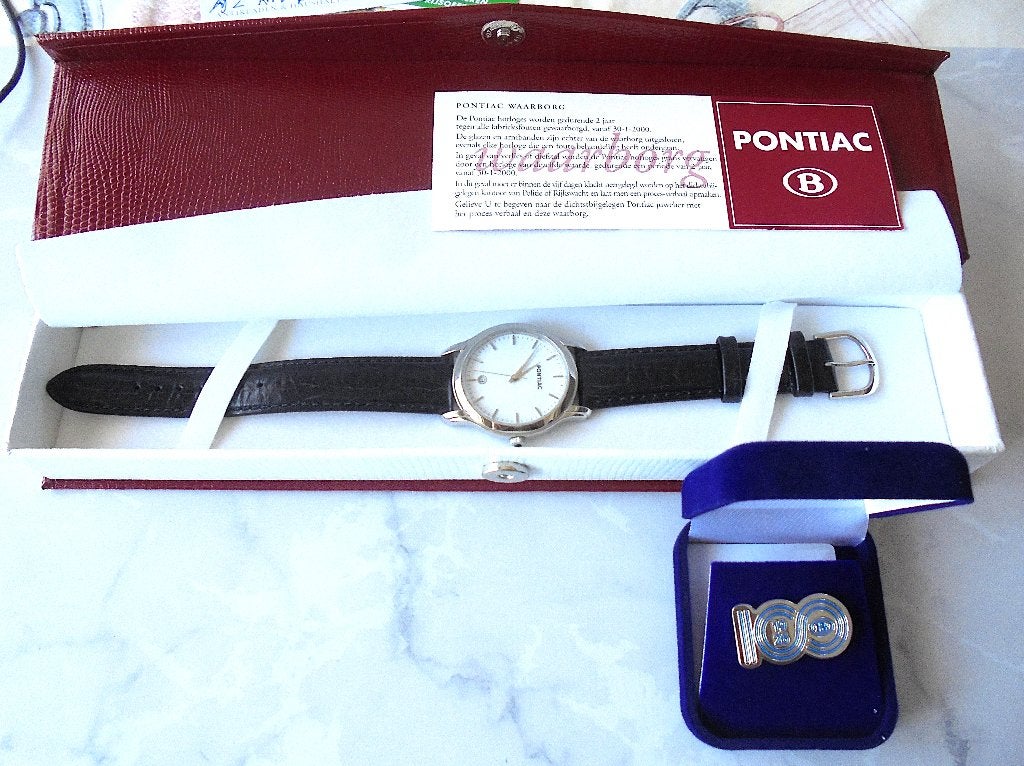 montre Pontiac SNCB Year 2000,épingle 100 ans SNCB 1926-2026, Collections, Trains & Trams, Neuf, Train, Enlèvement ou Envoi