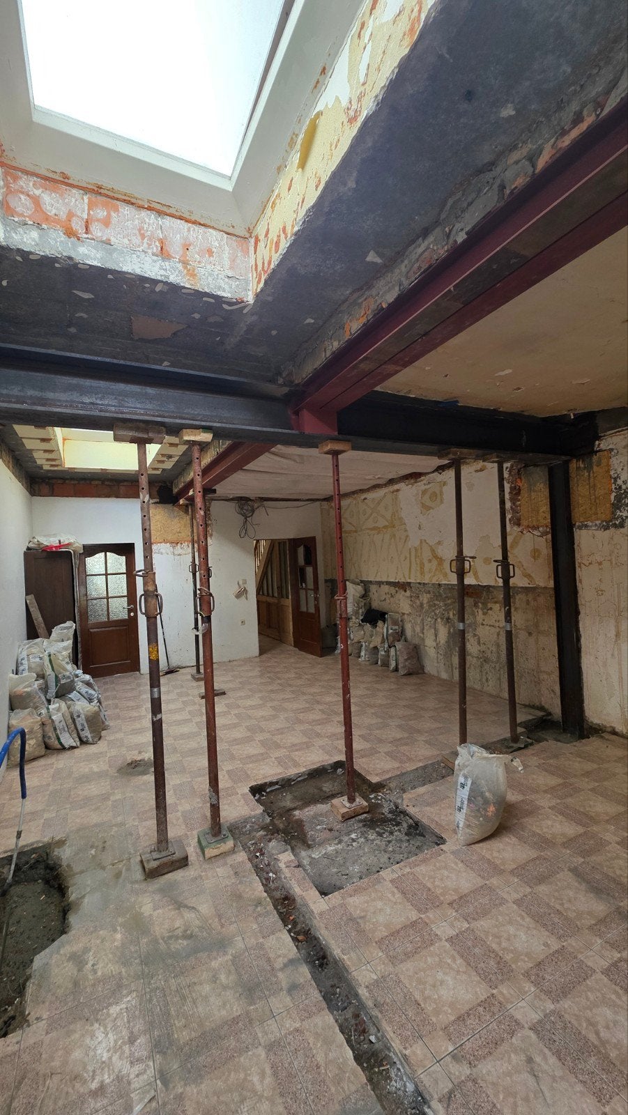 Poutrel plaatsen werken met 22jaar ervaring 0466 49 87 53, Ophalen of Verzenden