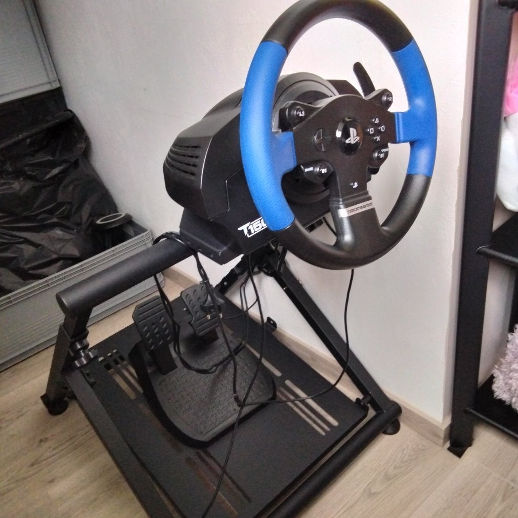 TRUSTMASTER T150 MET STATIEF, Games en Spelcomputers, Ophalen, Gebruikt