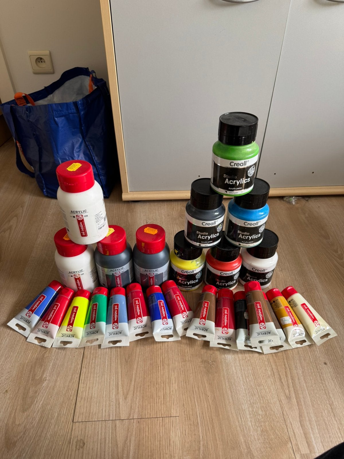 Lot Acryl verf, Hobby en Vrije tijd, Ophalen, Zo goed als nieuw