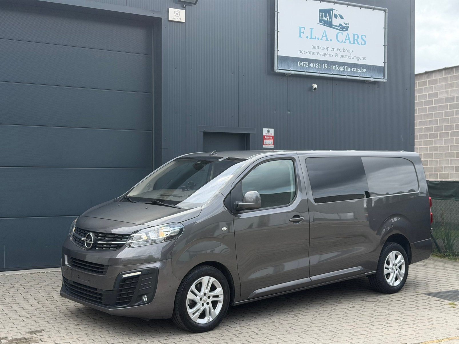 OPEL VIVARO 2.0HDI DUBBEL CABINE AUTOMAAT 6PL AIRCO NAVI FUL, Auto's, Bestelwagens en Lichte vracht, Testrit aan huis, Stof, 4 cilinders
