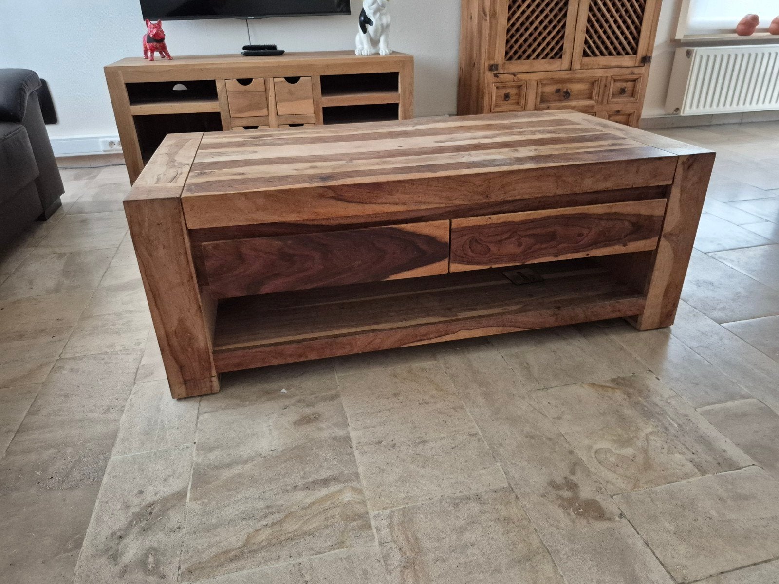 Table basse rurale en bois massif, Enlèvement