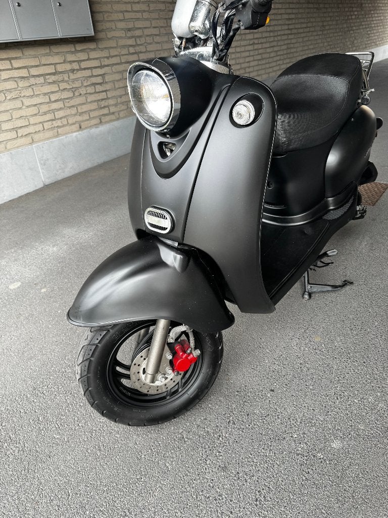 Scooter Venesi-Lowigi,A Klasse ,Uitstekende staat, Vélos & Vélomoteurs, Cyclomoteurs | Marques Autre, Overige merken, Comme neuf