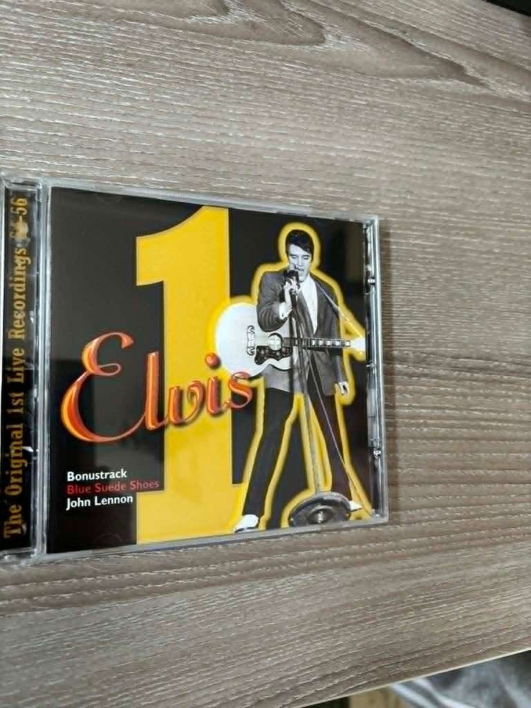 Elvis cd, the original 1st live recordings 54-56,  2 euro., Cd's en Dvd's, Cd's | Rock, Ophalen of Verzenden, Zo goed als nieuw
