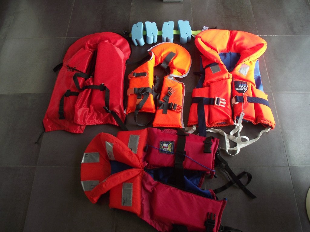 gilets de sauvetage, Watersport en Boten, Watersportkleding, Ophalen, Zo goed als nieuw, Dame of Heer, Reddingsvest of Zwemvest