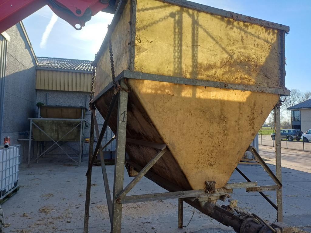 Polyester silo /bunker / meelsilo, Zakelijke goederen, Ophalen