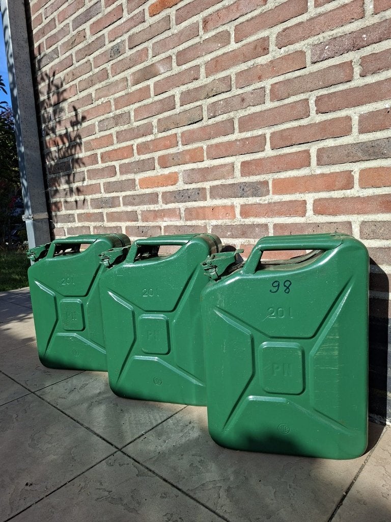 3 Metalen jerrycans, 20 liter, 1980, Verzamelen, Ophalen, Landmacht, Overige typen