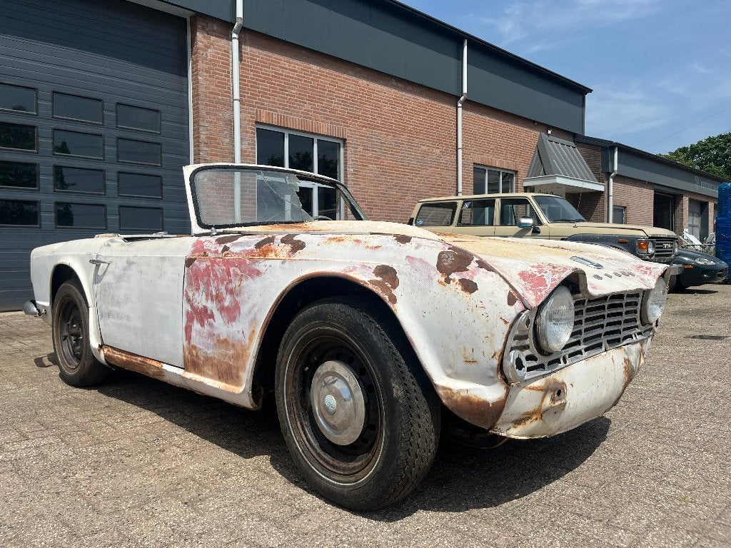 Triumph TR4 1963 | matching numbers | overdrive, Cuir, Achat, Entreprise, Boîte manuelle