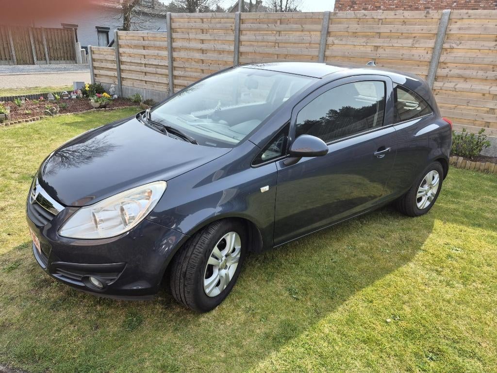 Opel corsa, Auto's, Opel, Voorwielaandrijving, Stof, Zwart, 4 cilinders