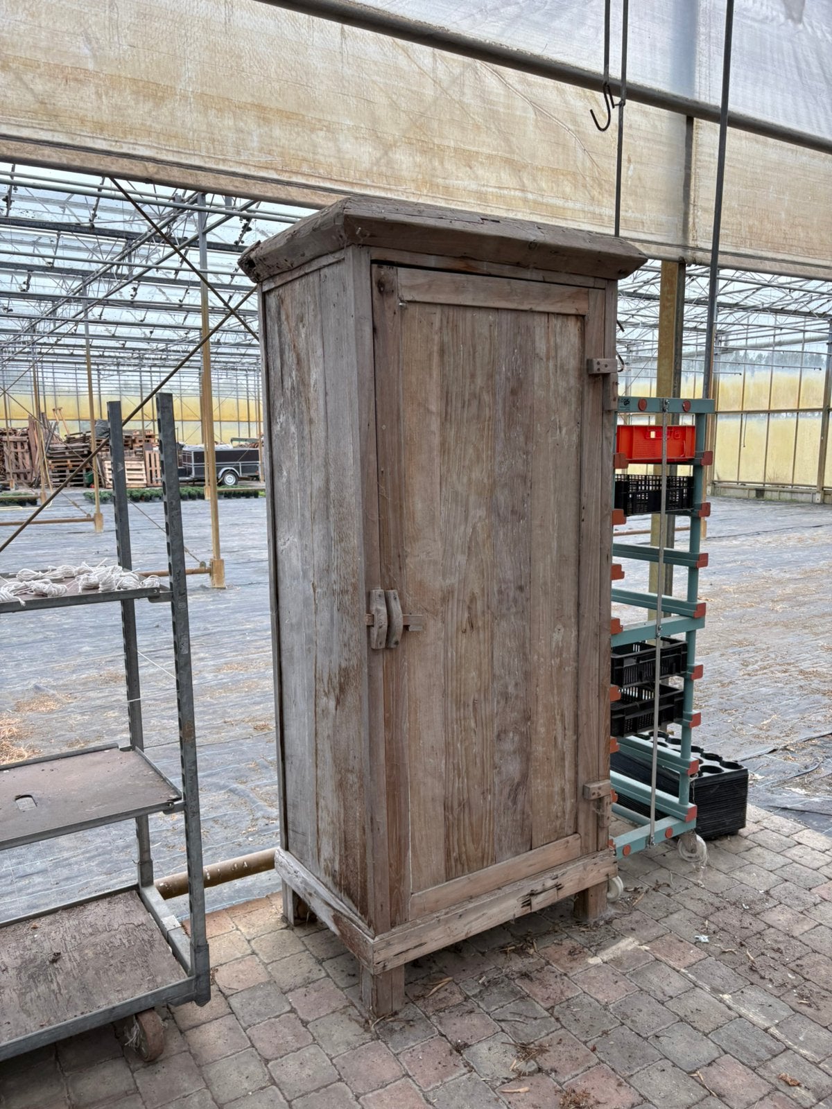 Oude kast te testoreren, Ophalen