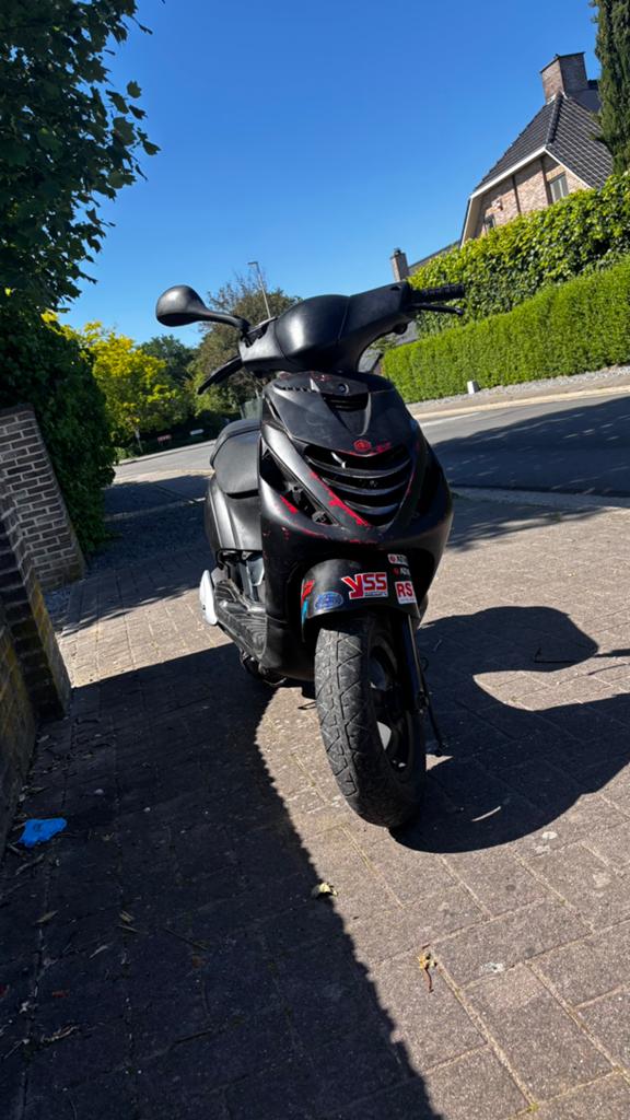 Zip 2000 70cc RUILEN, Fietsen en Brommers, Scooters | Piaggio, Ophalen, Zo goed als nieuw, Zip