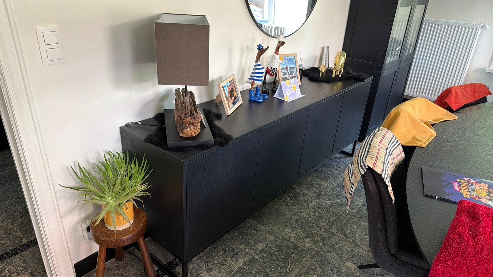 Dressoir hout zwart, Huis en Inrichting, Kasten | Dressoirs, Ophalen