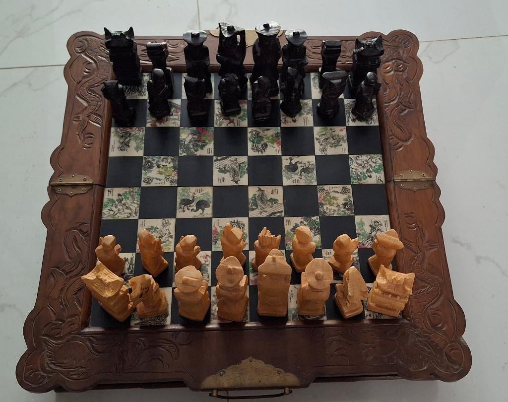 Vintage Thailand schaakspel op groot formaat, Overige typen, Ophalen of Verzenden, Hout, Beige