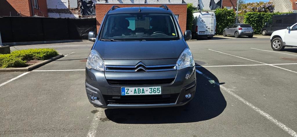 Citroën Berlingo, Argent ou Gris, Achat, Euro 6, Boîte manuelle