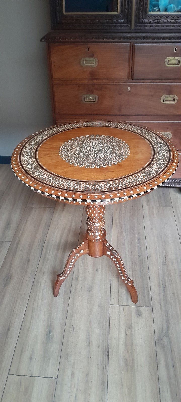 guéridon Anglo Indien 19 ème, Enlèvement