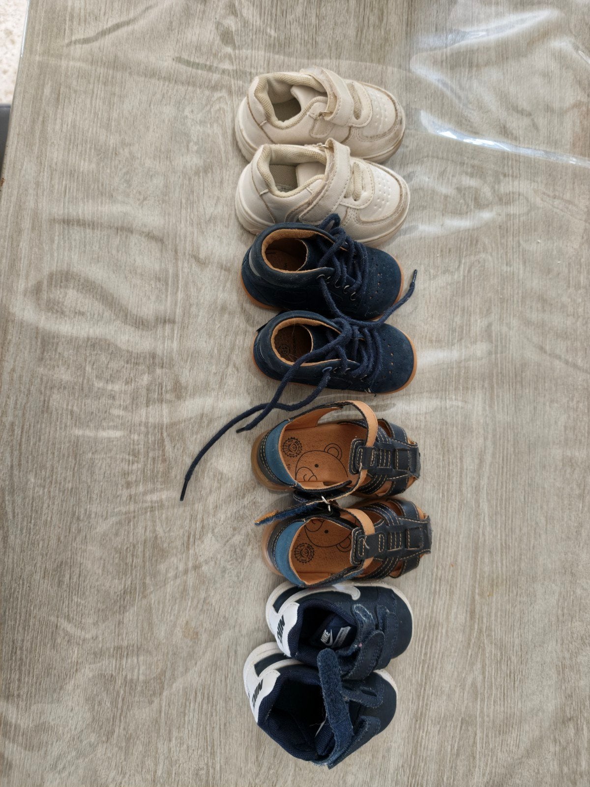 Chaussures bébé taille 19 et naissance, Kinderen en Baby's, Babykleding | Schoentjes en Sokjes, Ophalen, Gebruikt, Jongetje