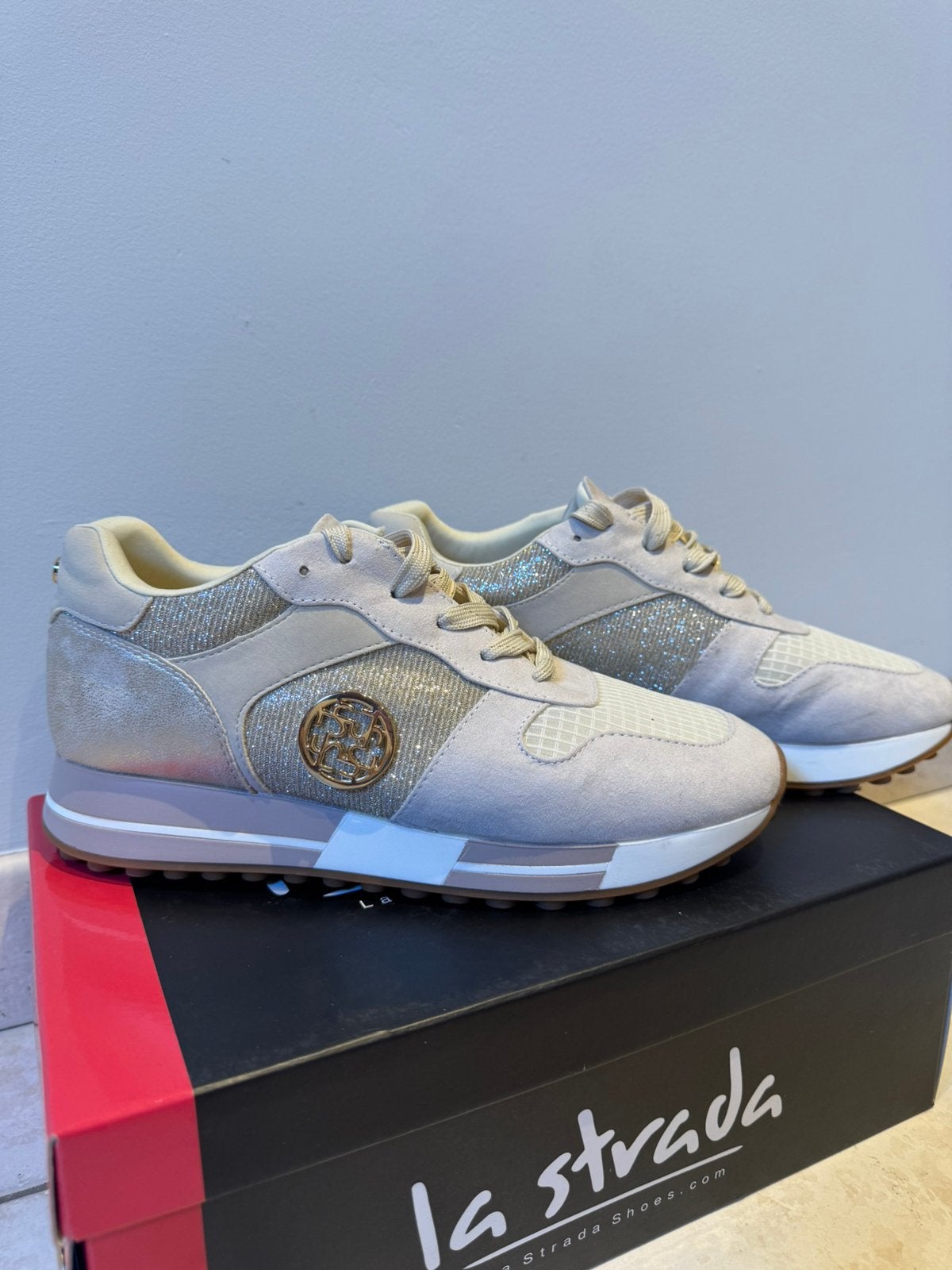 La Strada Sneakers Beige, Kleding | Dames, Verzenden, Beige, Sneakers, Gedragen