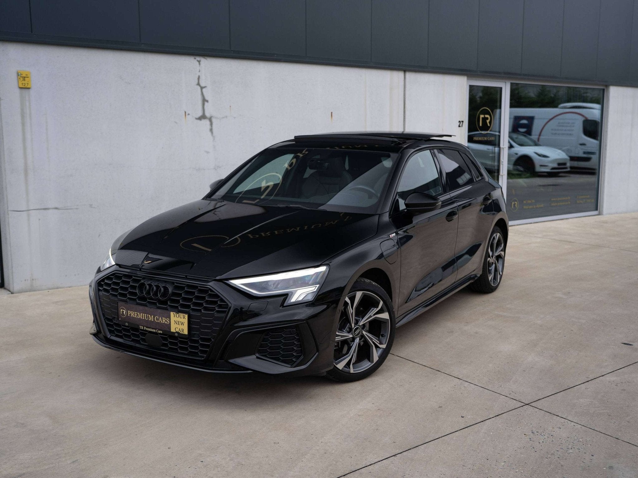 Audi A3 PHEV l 40 TFSI e l Full S line l Pano l Shadow l Cam, Auto's, Automaat, Gebruikt, 4 cilinders, Zwart