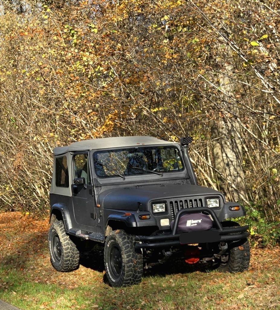 Oldtimer Jeep Wrangler YJ 1991 - 190.350 Km's, Autos, Oldtimers & Ancêtres, Particulier, 4x4, Attache-remorque, Jeep, Essence