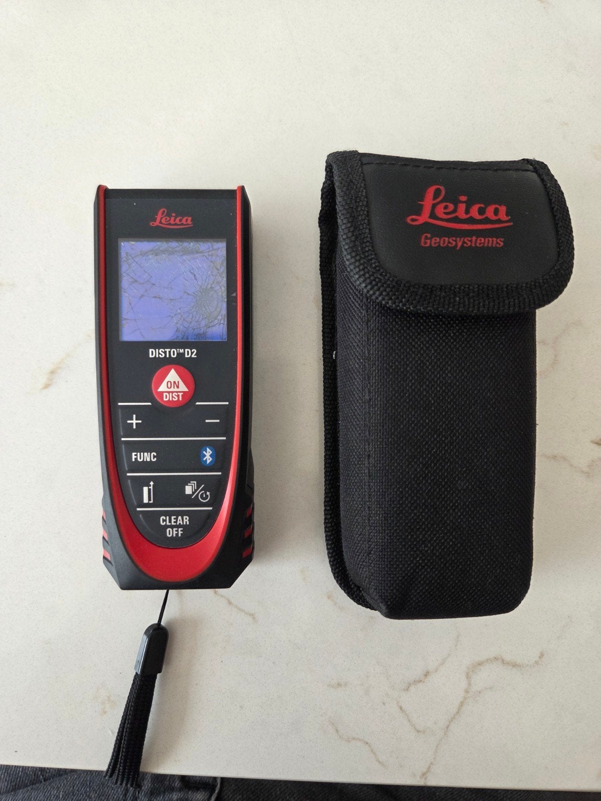 Laser Leica disto D2 ecran cassé