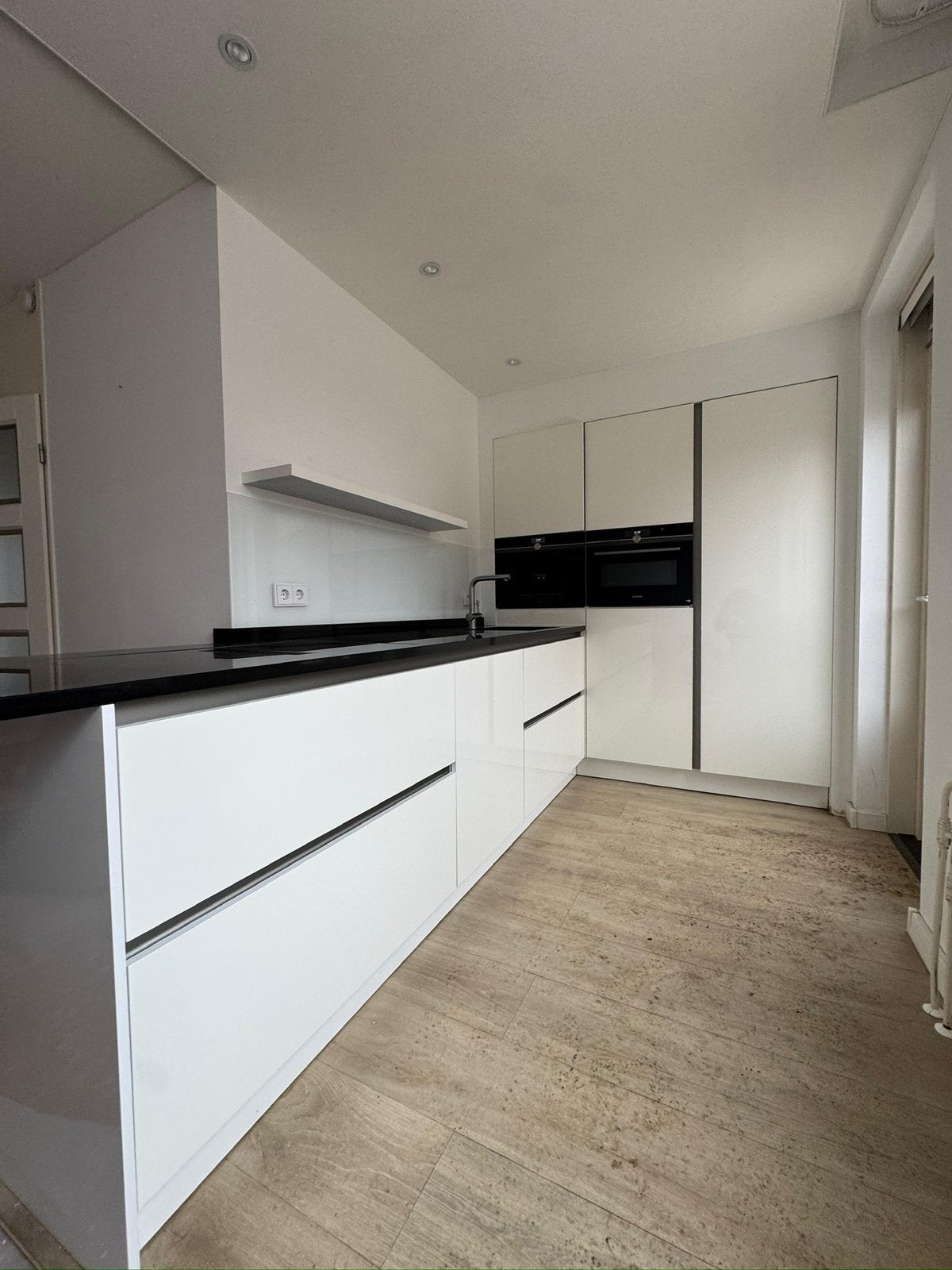 Complete Witte Hoekkeuken Greeploos + Graniet + GEDEMONTEERD, Huis en Inrichting, Wit, Hoekkeuken, Graniet of Steen, Ophalen of Verzenden