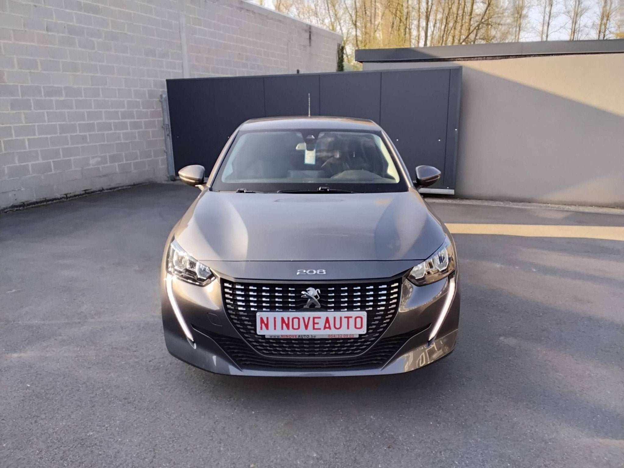 Peugeot 208 1.2i PureTech Allure Pack AUTOM CARPLAY CAM CRUI, Argent ou Gris, Achat, Euro 6, Entreprise