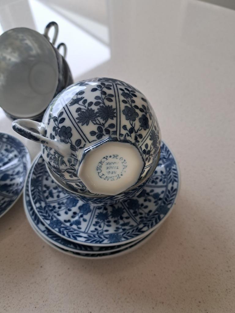 Kopjes en ondertas Keramis, Bosh La Louviere., Antiek en Kunst, Antiek | Servies los, Ophalen
