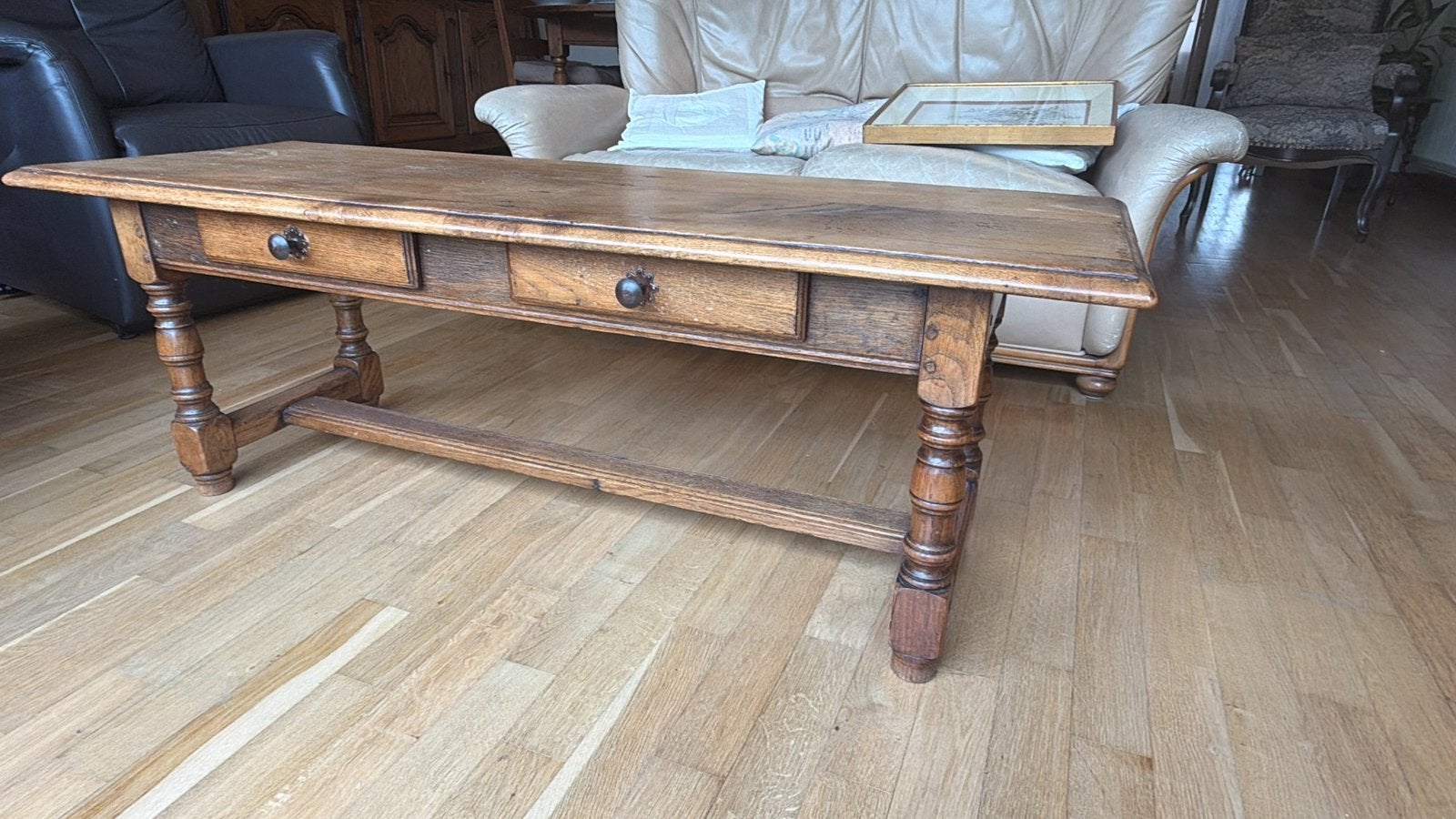 Table basse classique en chêne, Antiquités & Art, Enlèvement