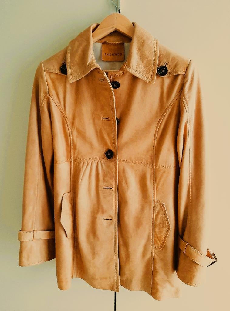 Te koop: Mooie zachte lederen jas van "Dakwood" kleine L., Kleding | Dames, Ophalen, Bruin, Maat 42/44 (L), "Dakwood"