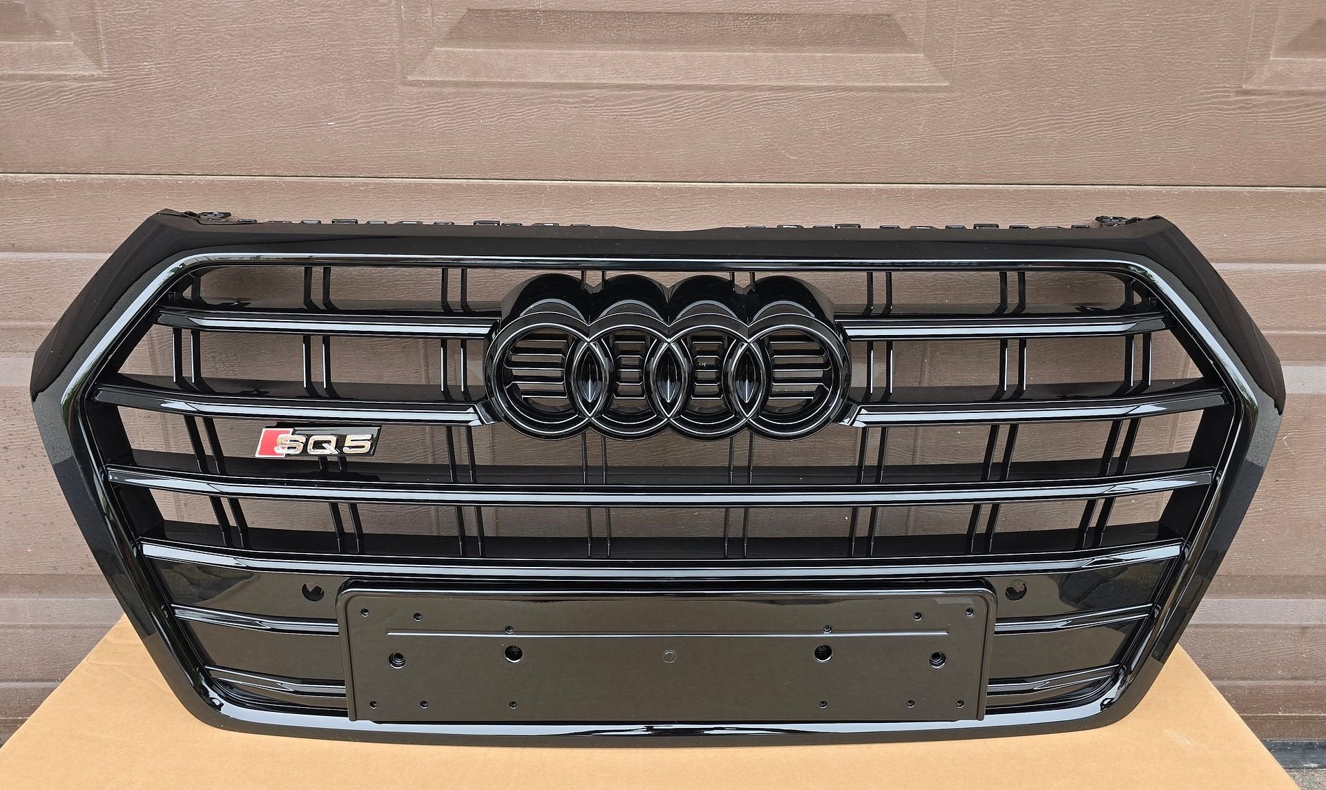 Grill Audi Q5 80A SQ5 LOOK HOOGGLANS ZWART S Q5 GRILLE PIANO, -, Voor, Nieuw, Ophalen of Verzenden