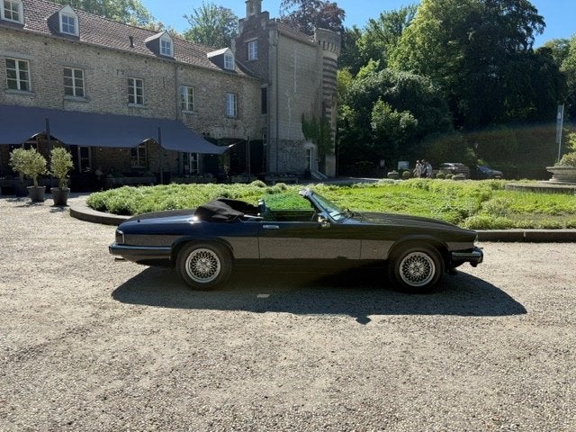 Jaguar XJS 5.3 V12 CABRIO AUTOMAAT 56.000 KM! EUROPESE AUTO!, Auto's, Jaguar, Automaat, Dealer onderhouden, Zwart, Zwart