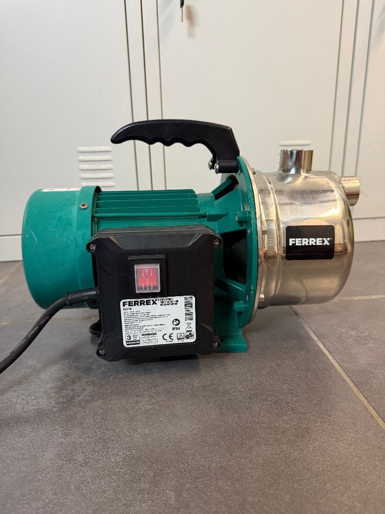 Pompe à eau Ferex, Enlèvement, Comme neuf, Électrique, Pompe pour citernes d'eau de pluie